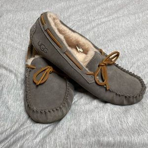 Uggs moccasins size 9 in a very good and clean condition